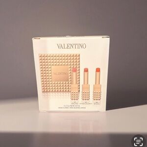Valentino Lipstick Duo - Vibrant red and Soft Pink